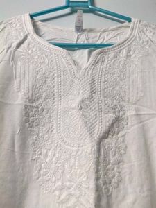 Elegant White Embroidered Kurta
