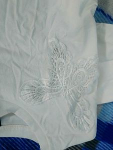 Off White Cute Tshirt