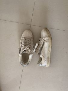 Used White Casual Shoes