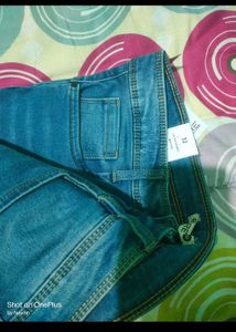 Pantaloons Skinny Jeans&amp; Tee Combo