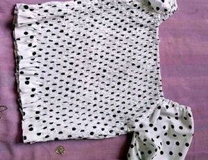 Balloon Sleeves Top