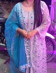 Exquisite Silver &amp; Teal Pakistani Wedding Outfit