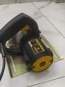 CUTTING MACHINE