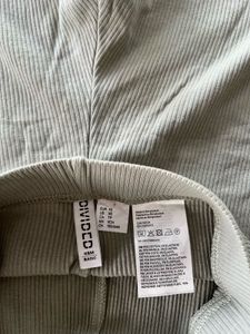 H&amp;M Ribbed Knit Gym Shorts