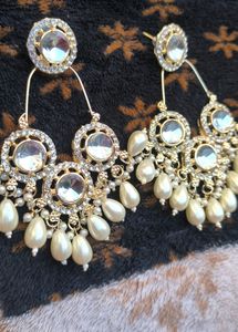Beautiful Earring😍 Grab Fast