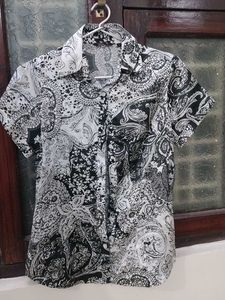 Park Avenue women's Black Shirt