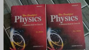 Class12 SL Arora Physics Both Volume