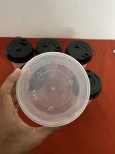 Parcel Containers 5 Cups And 1 Small Container