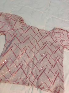 Sparkly Pink Top 🎀