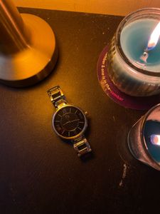 Dressberry radial watch