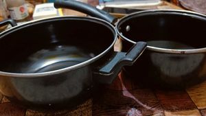 Cooking Utensils Kraahi+Tea