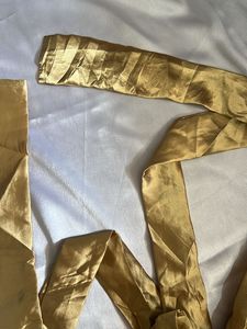 Beautiful golden bow top🫶