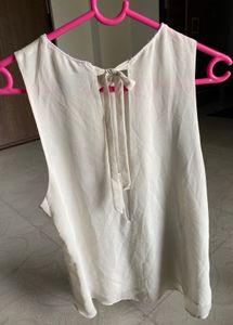 H&amp;M Ivory Sleeveless Top – Size 38