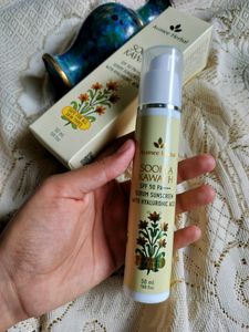 Avimee Herbal Hyaluronic Acid SPF50