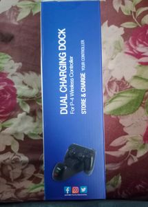 PlayStation 4 Dual Charger Docking