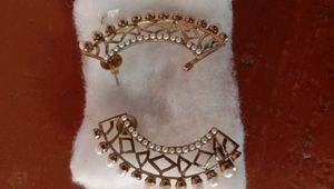 Earings
