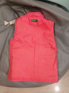 UCB Light Winter Vest Pink