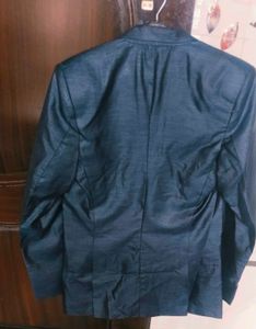 Stylish Men&#39;s Jacket no damages