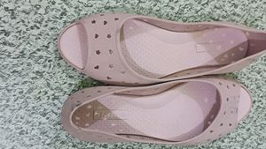 Peep Toe