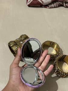 Travel Friendly Handy Mirror