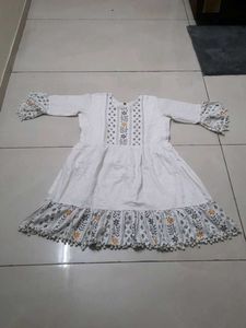 White Embroidered Kurta New