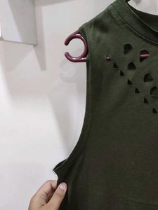 Olive Top