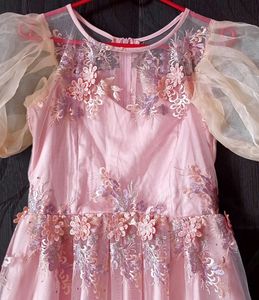 WOMAN CUTE DRESS
