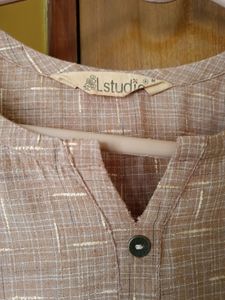 Tan Kurti