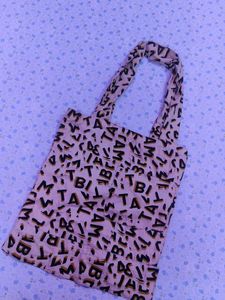 Trendy Graphic Print Tote Bag