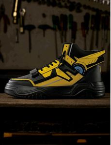 Transformer Bumblebee ; yellow and black