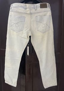 Light Wash Denim Jeans