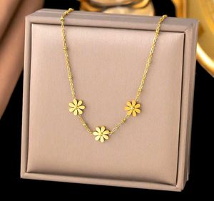 Daisy Chain Necklace