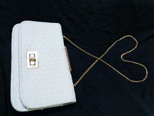 White Slingbag