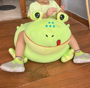 Froggy Plush Seat