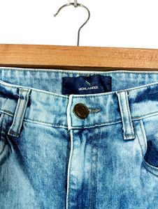Men&#39;s Distressed Light Wash Jeans