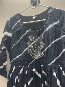 Stylish Black &amp; White Dress Never Wore For Once