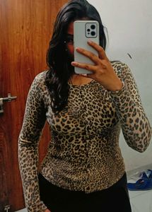 Hot Leopard Top 🐆