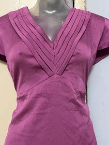 Banana Republic Branded Purple V-Neck Top