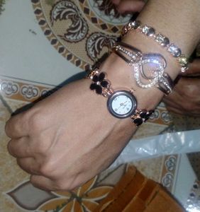 Stylish Women's Watch