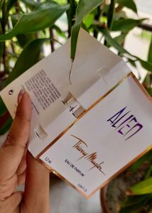 Mugler Alien Sample Vial