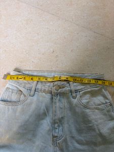 Wide Leg Denim Jeans 🤌🏻 ( fits 26,28)