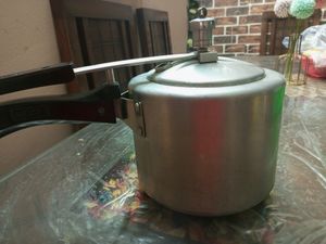 MILTON Pressure Cooker 3 Litre