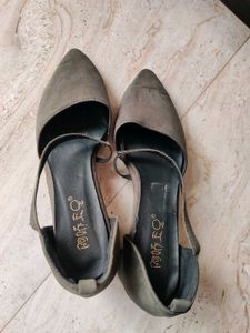 Olive Pointed Toe Heel