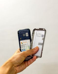 Selling samsung Phone