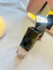 BURBERRY NAIL POLISH