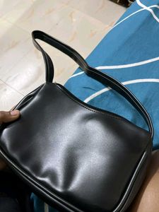 Black Leather Sling Bag 🖤