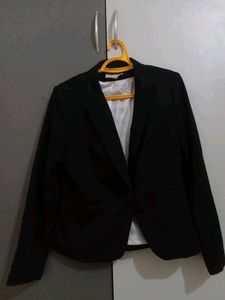 H&amp;M Black Blazer - Classic Style