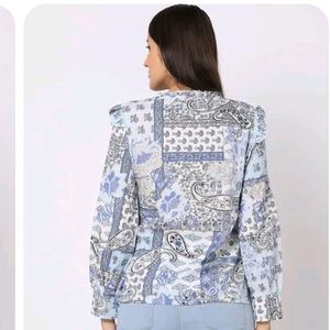 Women&#39;s Top Wear