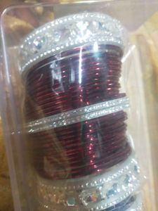 Metal Mehroon Bangles