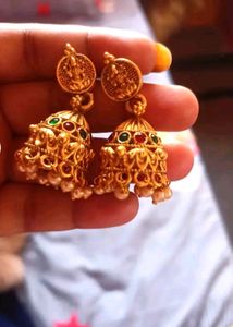 Women Jwellery Set With Two Beautiful Earings